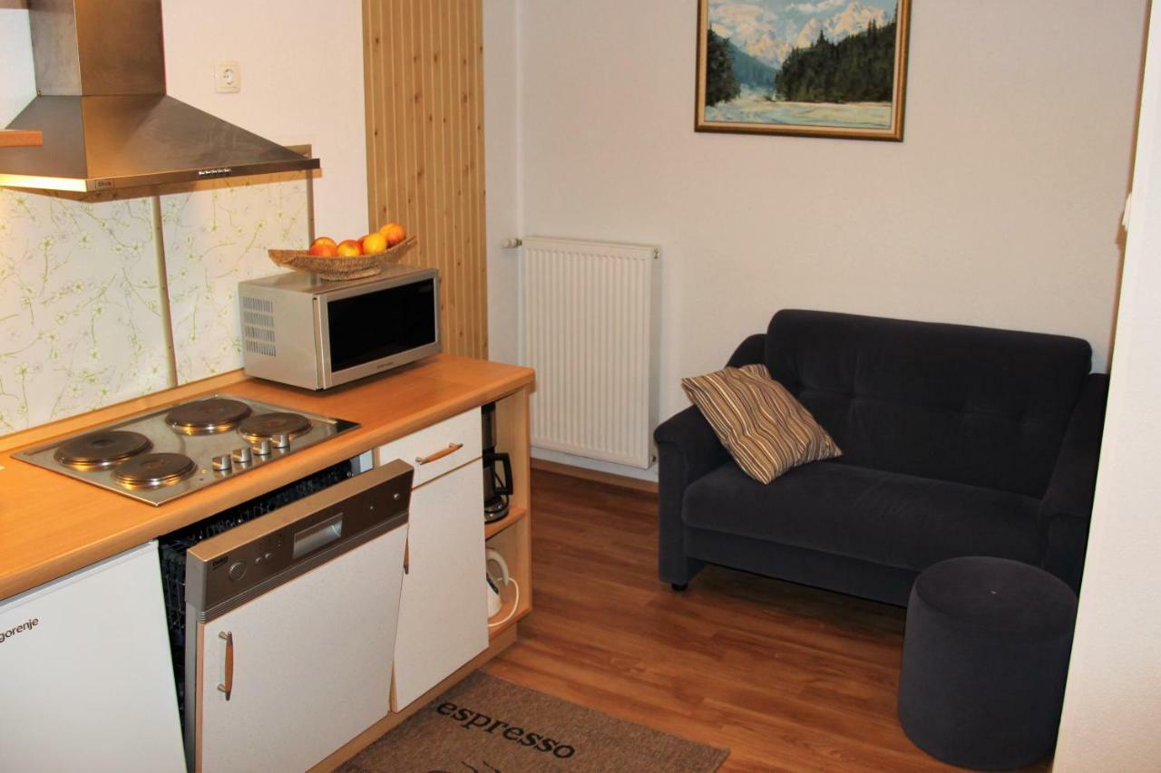 קרנייסקה גורה Apartments Koblar מראה חיצוני תמונה